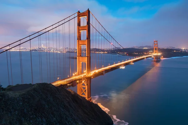 Klassische Panoramablick Auf Berühmte Goldene Torbrücke Schönen Abendlicht Auf Einer — Stockfoto