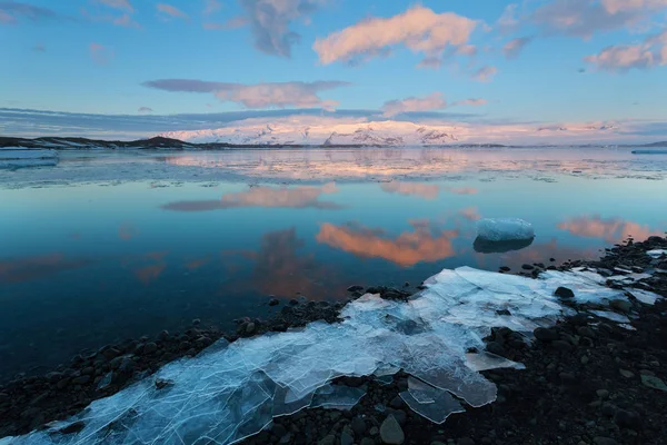 Icebergs Přese Letecký Obraz Vrcholu Klimatické Změny Globální Oteplování Icebergs — Stock fotografie