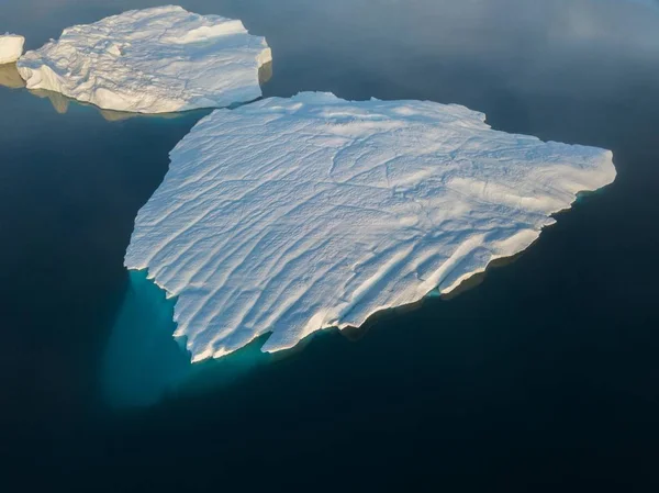 Icebergs Drone Légi Kép Felülnézet Éghajlat Változási Globális Felmelegedés Jéghegyek — Stock Fotó