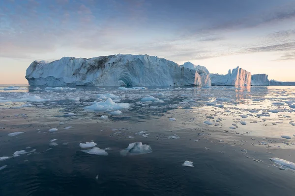 Grönlands Eller Antarktis Natur Och Landskap Res Skeppet Bland Studera — Stockfoto