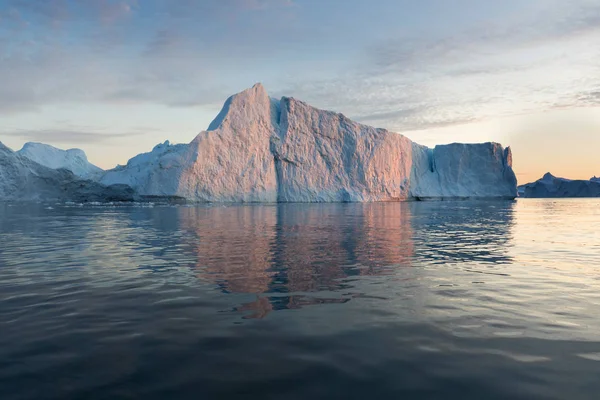 Natureza Paisagens Gronelândia Antártida Viaje Navio Entre Gelos Estudando Fenômeno — Fotografia de Stock