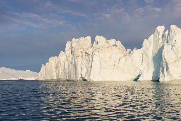 Příroda Krajina Grónska Nebo Antarktidy Cestujte Lodi Mezi Ledy Studium — Stock fotografie