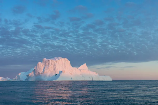 Enormi Iceberg Forme Diverse Nella Baia Disko Groenlandia Occidentale Loro — Foto Stock