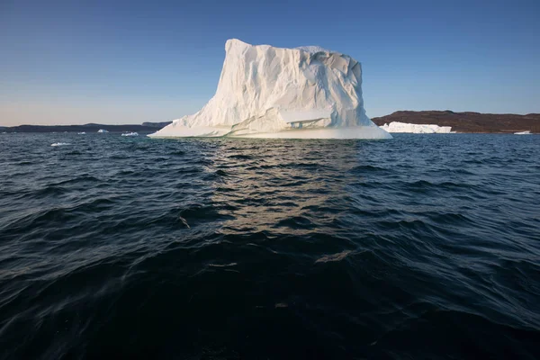 Grote Ijsbergen Van Verschillende Vormen Disko Bay West Groenland Hun — Stockfoto