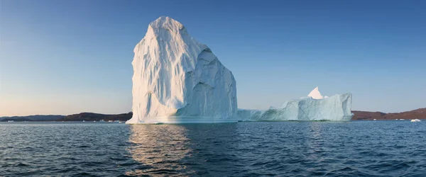 Riesige Eisberge Unterschiedlicher Form Der Disko Bucht Westgrönland Ihre Quelle — Stockfoto