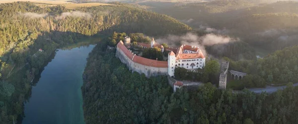 Замок Битова Южной Моравии Время Удивительного Восхода Солнца Чехия Европа — стоковое фото