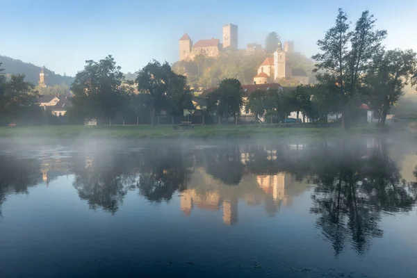 Bitov Castelo Medieval Região Morávia Sul Durante Incrível Nascer Sol — Fotografia de Stock