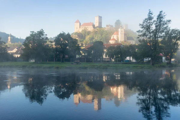 Bitov Castelo Medieval Região Morávia Sul Durante Incrível Nascer Sol — Fotografia de Stock