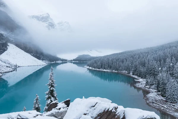 Erster Schnee Morgen Moraine Lake Banff National Park Alberta Kanada — Stockfoto