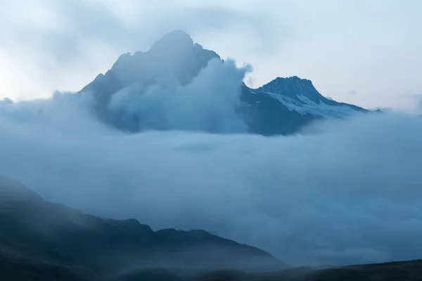 Increíbles Picos Cubiertos Nieve Los Alpes Suizos Jungfrau Región Schilthorn —  Fotos de Stock