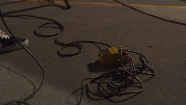 Mélangeur de musique au studio 