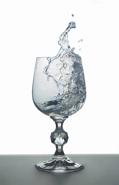 Water Splash Wine Glass Gray Surface — Stock Photo, Image