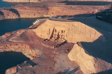 Ramses II büyük tapınak içinde Abu Simbel yukarıdan, Mısır