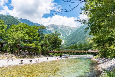 Nagano Japonya - 7 Ağustos 2018: Kappa köprüdür kamikochi Milli Parkı içinde bulunan Meşhur Mekanlar.
