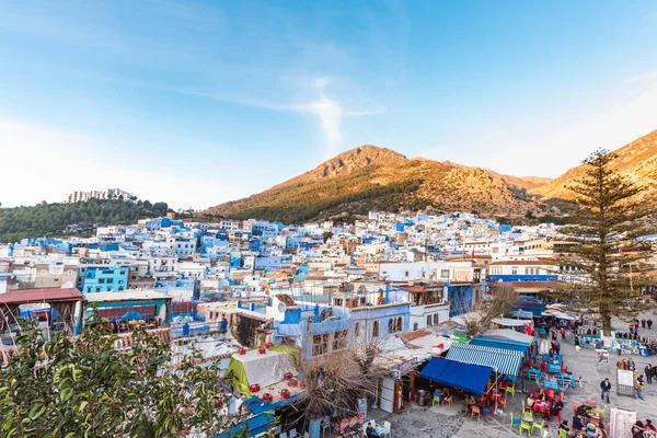 Chefchaouen, Marokkó - Feb 18 2018: View of Chefchaouen, Marokkó. Kék város. Utazás Marokkón keresztül. — Stock Fotó