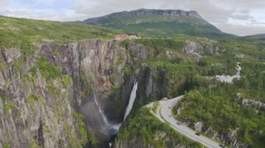 AERİAL. Voringsfossen Şelalesi. Hordaland, Norveç.