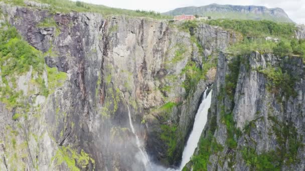 АВЕРІАЛ. Водоспад Ворінгсфен. Гордаланд (Норвегія). — стокове відео