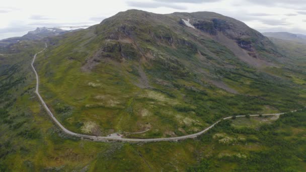 Luftaufnahmen vom Aurlandsfjellet - Nationale landschaftliche Routen in Norwegen. — Stockvideo