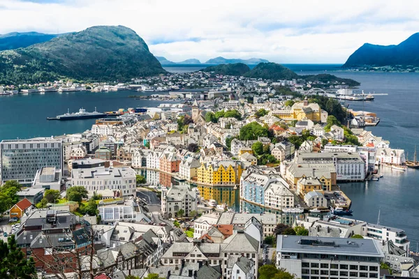 Alesund, Norsko - 20. srpna 2019: Město Alesund, Norsko — Stock fotografie