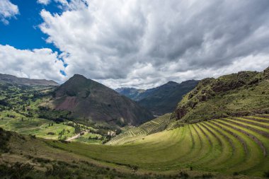 Kutsal Vadi ve Pisac 'ın İnka kalıntıları, Cuzco Peru yakınlarında..