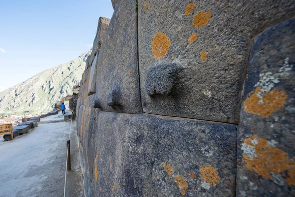 Antiguas ruinas incas de Ollantaytambo en Perú — Foto de Stock