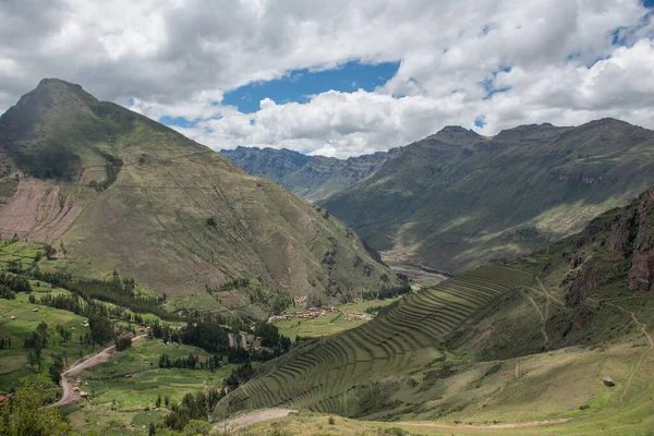 Kutsal Vadi ve Pisac 'ın İnka kalıntıları, Cuzco Peru yakınlarında..