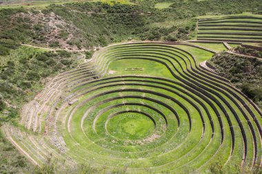 Eş merkezli teraslar İnka Dönemi Moray Urubamba Vadisi Peru