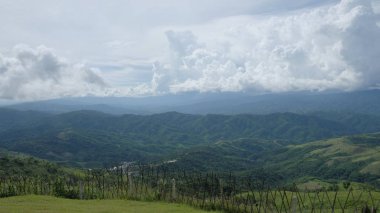 Doi Chang Mub, Thedoi Chang Mub, Tayland ve Myanmar arasındaki sınır. Tayland ve Myanmar arasındaki sınır.