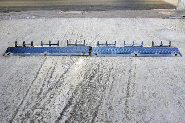 Metal Spikes Exit Parking Lot — Stock Photo, Image