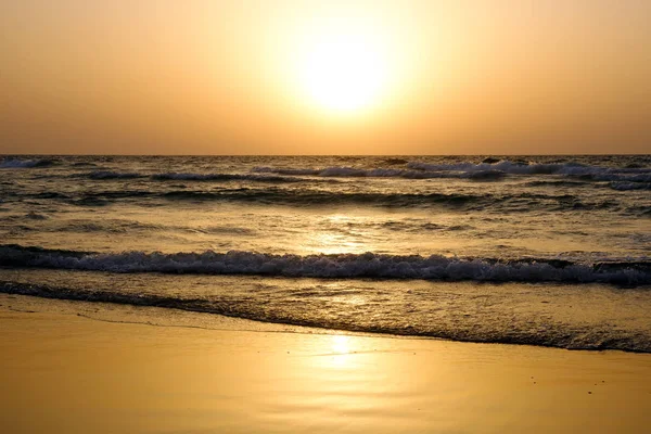 Puesta Sol Mar Olas —  Fotos de Stock