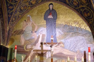 İsrail - Kudüs, 27 Mart 2018: Jerusalem simgeler kutsal Katolikler Ortodoks tapınakta tavan