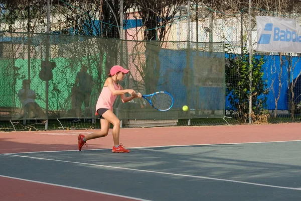 Israel Netanya Iulie 2018 Adolescentă Care Joacă Tenis Pitic Sportiv — Fotografie, imagine de stoc