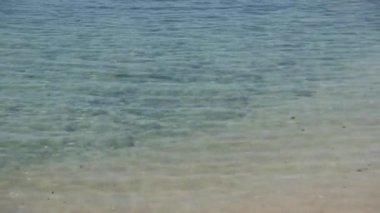 Akdeniz 'in berrak deniz suyu
