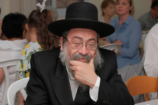 Израиль Нетания Мая 2019 Года Еврейский Престарелый Раввин Бородой Очках — стоковое фото