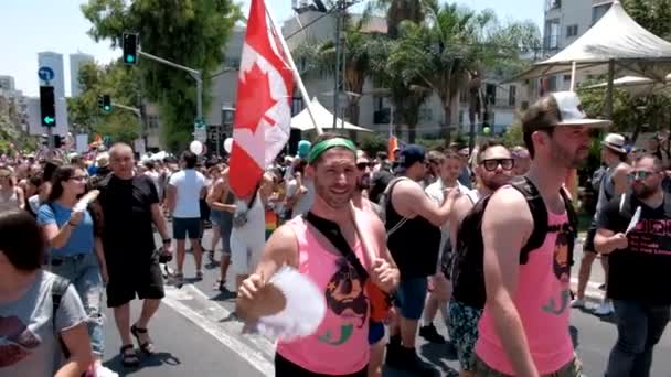 イスラエル テルアビブ 2019年6月14日 スローモーション伝統的なゲイレズビアンゲイプライドパレードテルアビブ2019 — ストック動画