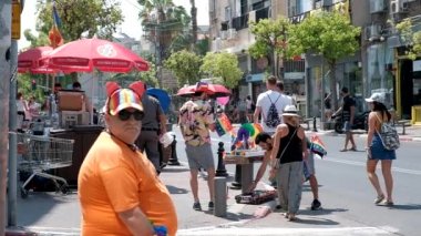 İsrail - Tel Aviv, 14 Haziran 2019: Slowe motion geleneksel gay lezbiyen gay gurur geçit töreni Tel Aviv 2019