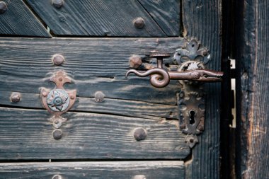 Eşsiz ejderha biçimli kapı kolu