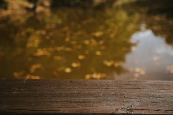 Fond Automne Avec Des Feuilles Colorées Sur Chemin Bois — Photo