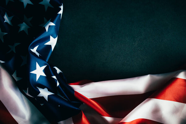 Фон американского флага с пробелами для текста.