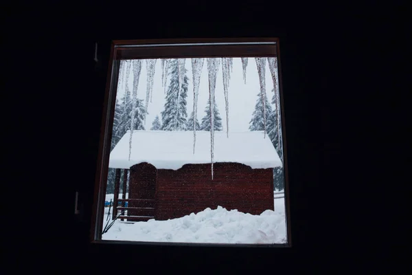 Icicles View Cottage Window Heavy Winter Mountains — Stock Photo, Image