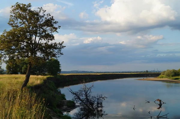 bir yerde nehir Klyazma