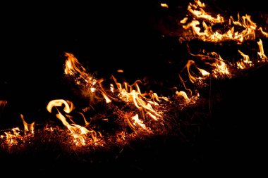 Yangın erkekler tarafından başladı