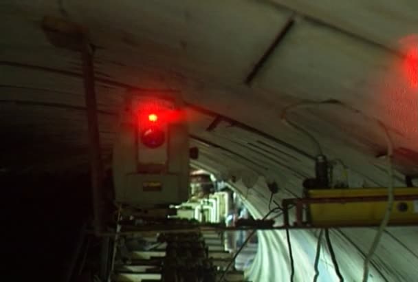 Laser Light Guia Para Túnel Perfuração Metrô Fim Calcular Caminho — Vídeo de Stock