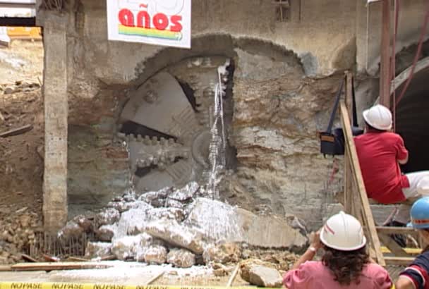 Túnel Apertura Subway Shoot Donde Última Sección Perforación Del Túnel — Vídeos de Stock