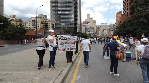 Venezuela 'da özgürlüğün protesto edilmesi. Komünizmle karşı, sosyalizme karşı. Öğrenciler ve insanlar Caracas Venezuela özgürlüğü protesto, yaklaşık Mart 2014