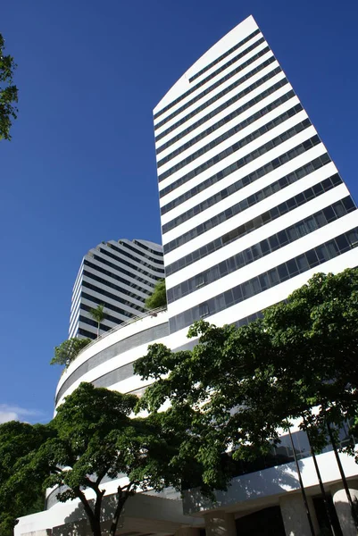 Modern bir binanın veya ultramodern tarzın görüntüsü