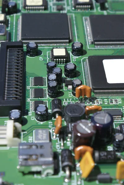 Elektronik pano devresi yakın çekim                 