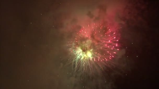 Perayaan Terakhir Kembang Api Pada Malam Hari — Stok Video