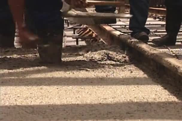 Mannen Aan Het Werk Bouw Werknemers Scènes Werkzaamheden Bouw — Stockvideo