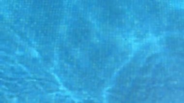 Yüzme Havuzu su dalgalanmaları yakın çekim